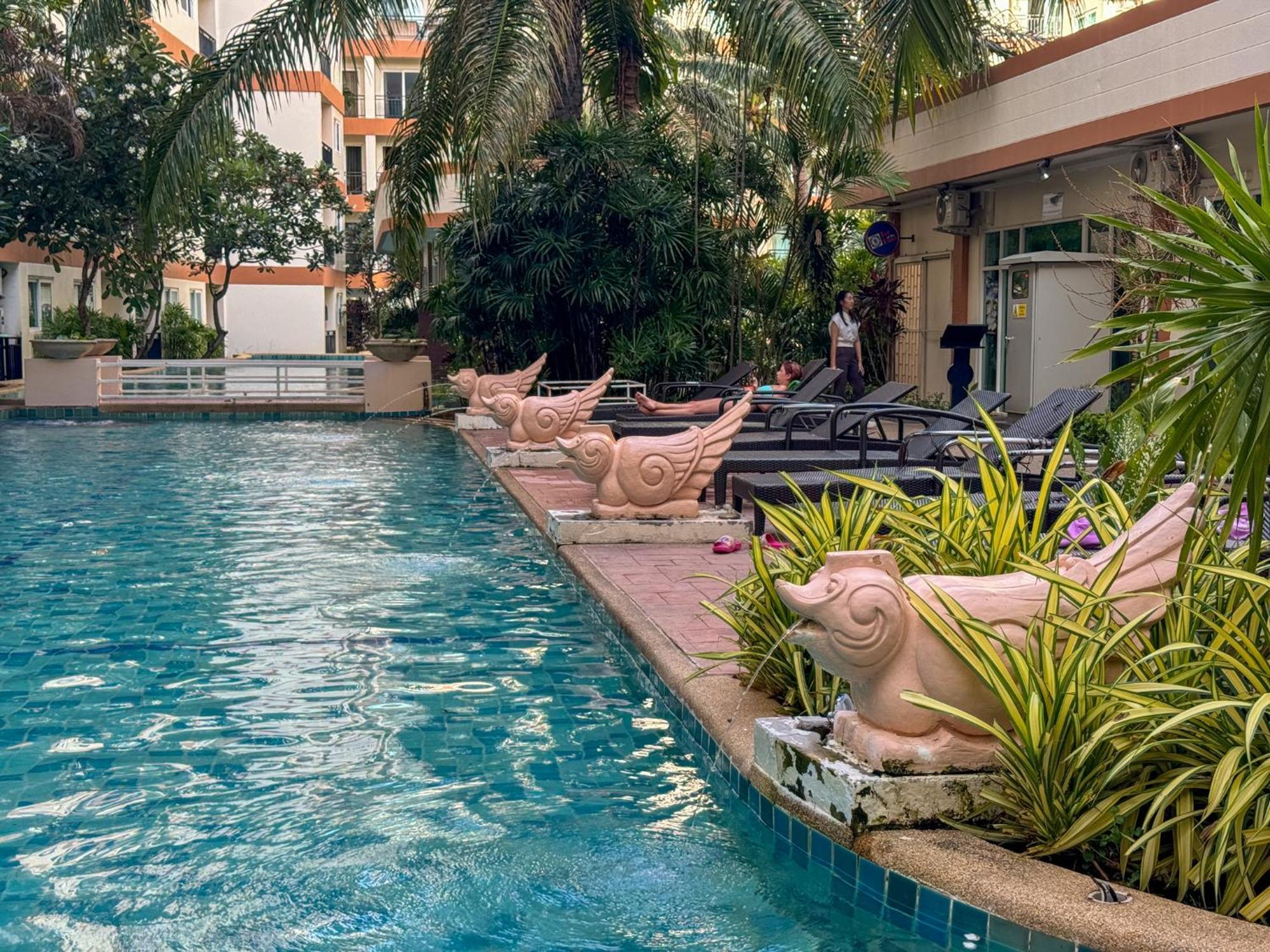 卧室直达泳池 全网最低价 到中天海滩5分钟 Pantai Jomtien Luaran gambar